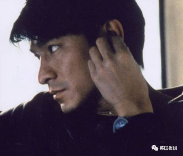 他还是《无间道》里,西装革履,个性复杂的反派人物刘建明,他说: "我