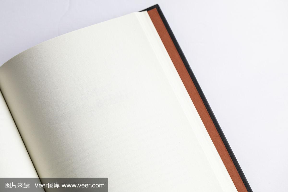 翻开空白的书页