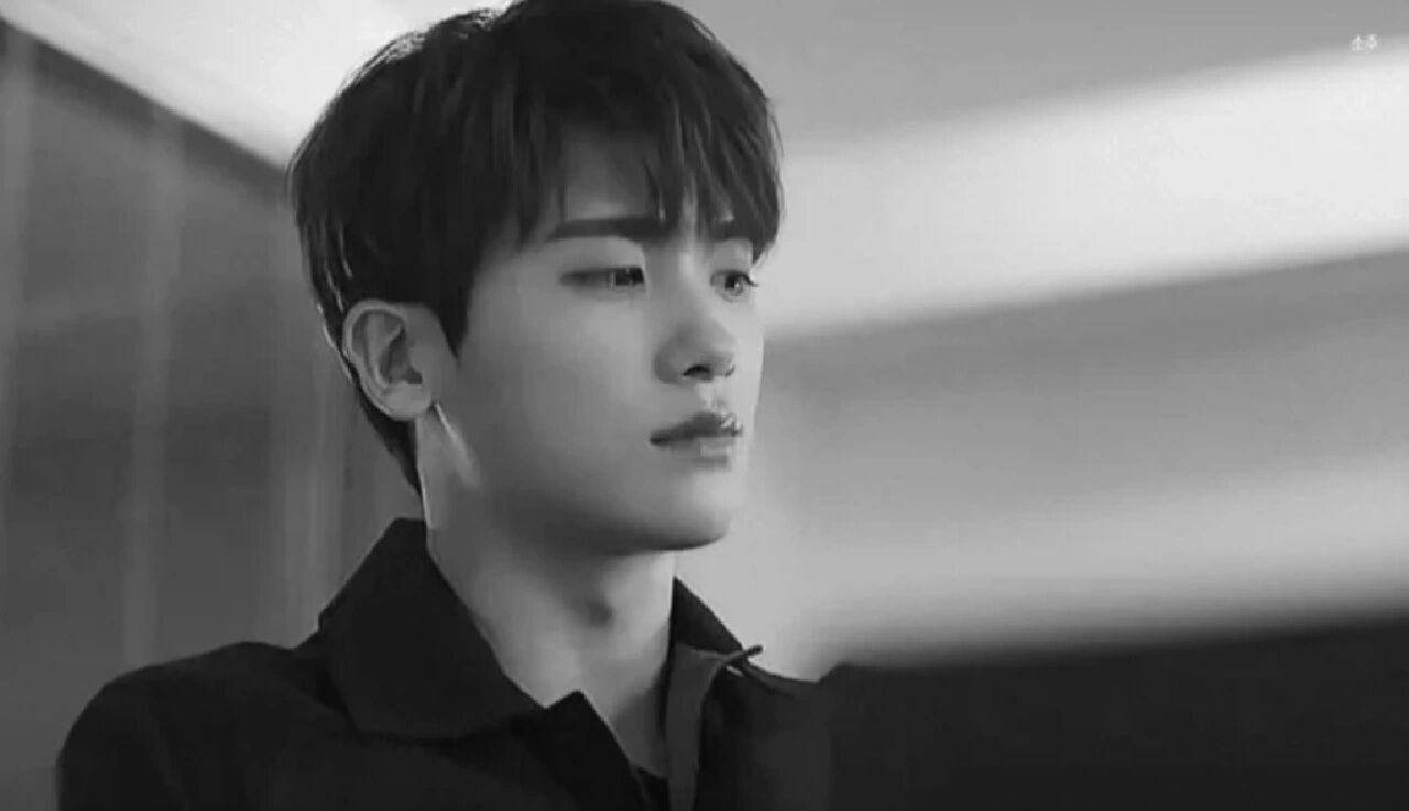 朴炯植959595 笑起来这么可爱,谁懂啊!