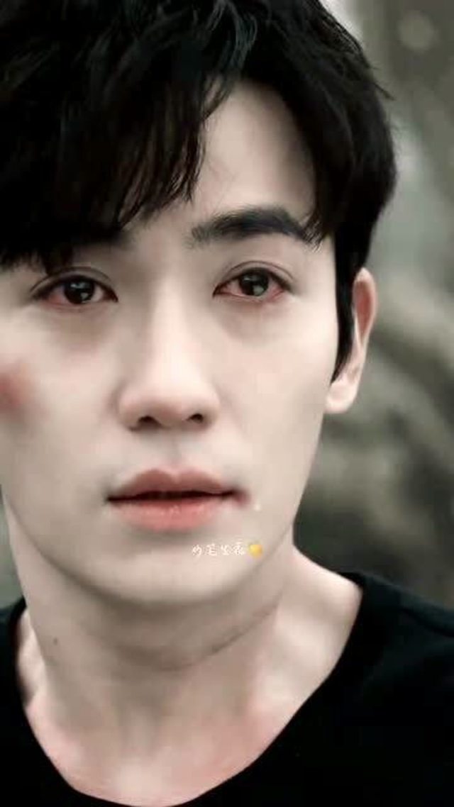 朱一龙的绝美落泪,这一哭感觉全世界都欠他的