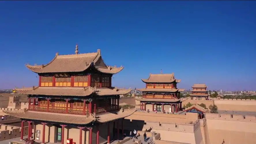 不赶时间的话可以玩三天 因为每个景点距离都挺远7215:嘉峪关景区