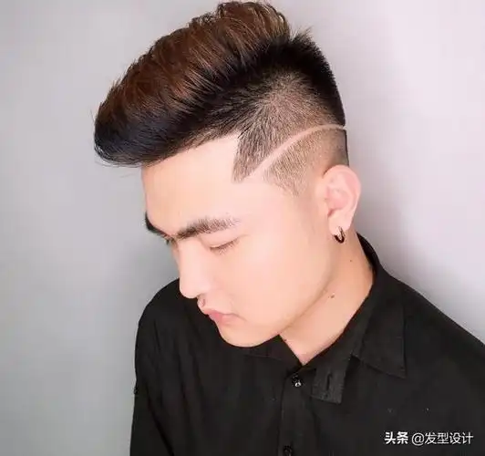 男士时尚短发发型图片推荐(今年流行帅气男士短发发型30款)(23)