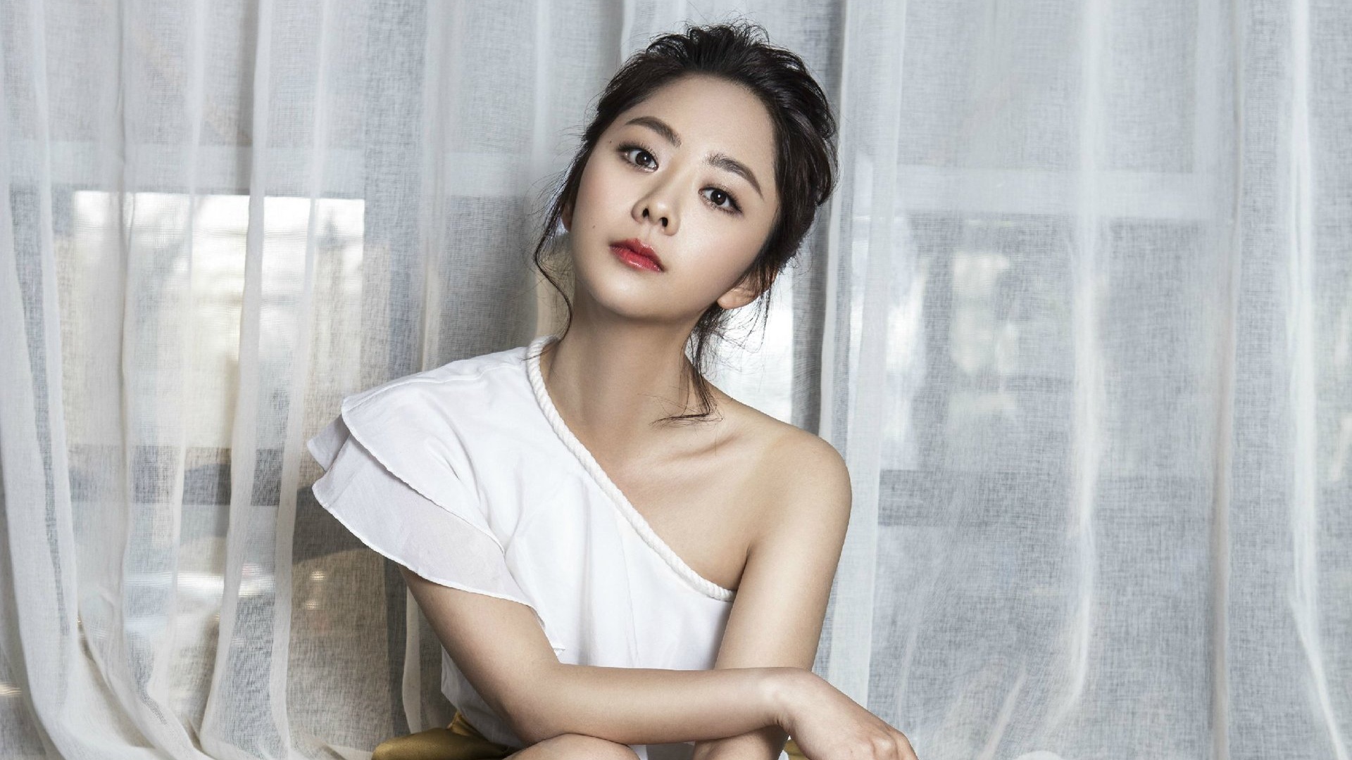 内地明星谭松韵明星风尚壁纸