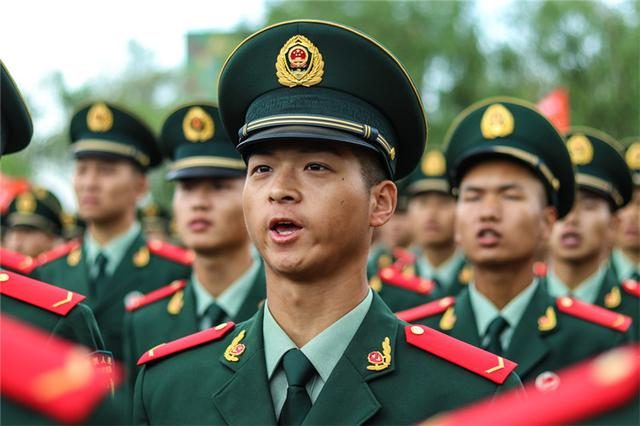 武警天津总队2021春季入伍新兵授衔啦