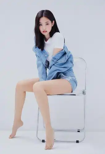 jennie 金珍妮个人代言宇宙(无限扩张中)jennie身材 solo 表.