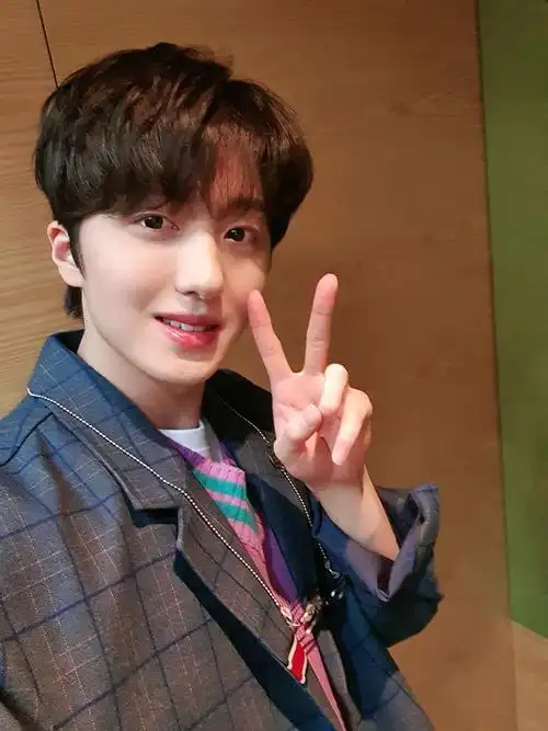 姜澯熙自拍图楼