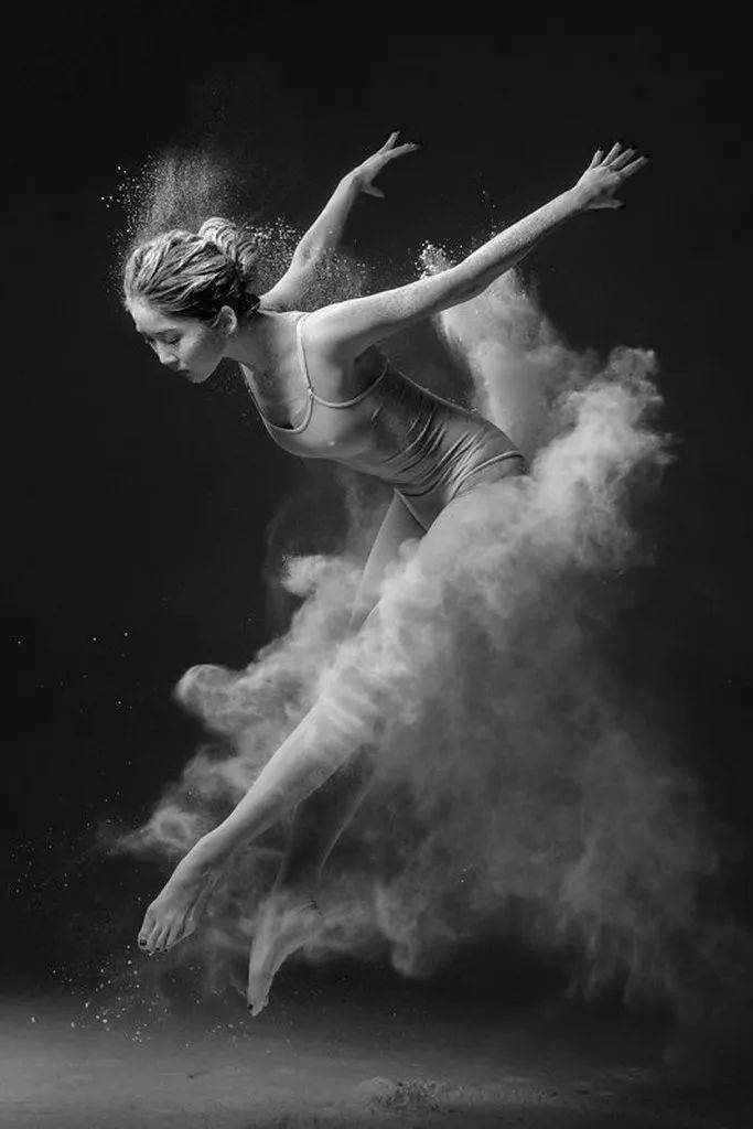 俄罗斯摄影师雅科夫列夫镜头下的女人体震撼