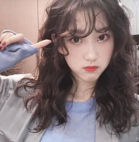 2021韩国羊毛卷发型 可盐可甜的羊毛卷发