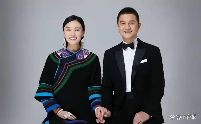 3月31日,娱乐圈中的"黄金胜女"陈乔恩登记结婚.