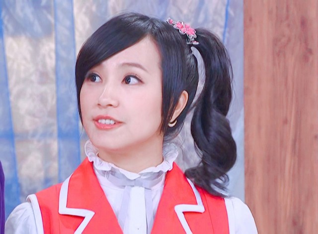 萌学园素材抱图关注