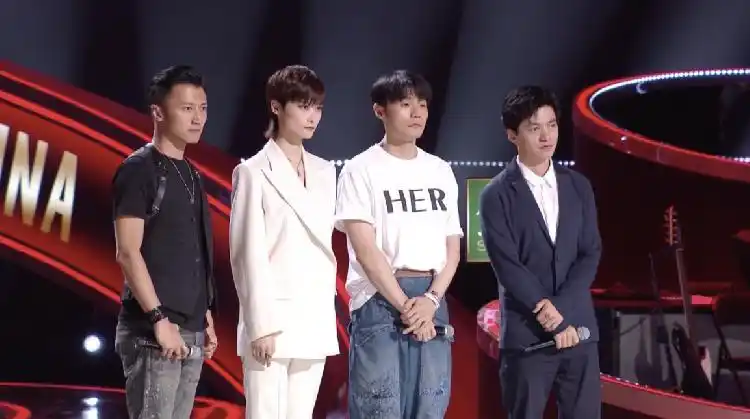 15年前的"超级女声"能为9岁的《中国好声音》注入新活力吗?