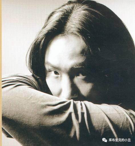 可以说郑中基早期的音乐之路走得很顺遂.