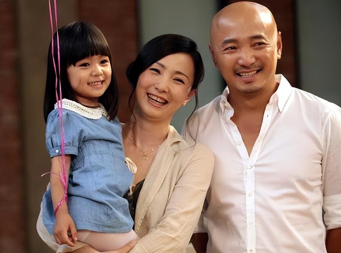 面对金星的灵魂拷问,陶虹坦然地回答:"别的女人看上我老公,证明我眼光