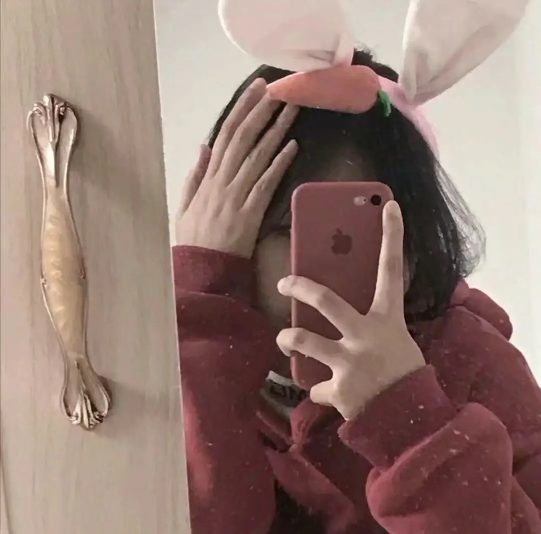 3237303734"对镜自拍手机挡脸气质头像_自用_来自_网络