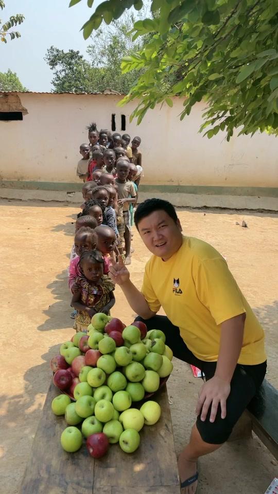 小胖的海外生活_小胖的海外生活个人资料_小胖的海外生活直播间_18183