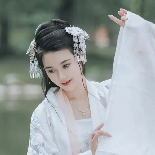 古风仙气女流苏银色古装步摇头饰汉服发簪苗银发饰