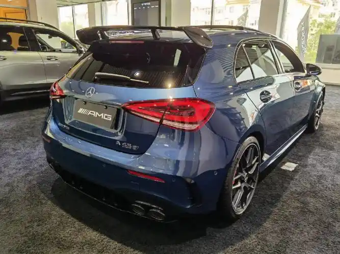 奔驰a45s水洗蓝黑内饰的低于市场价5万