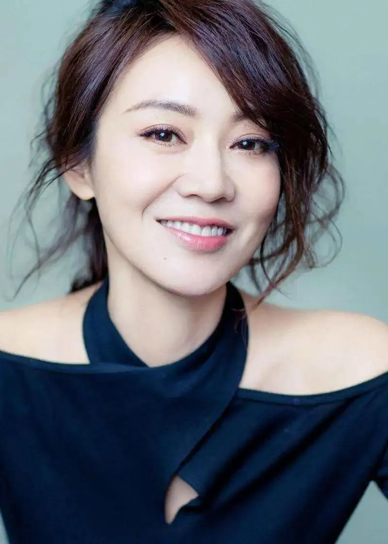 水豚系女明星闫妮是多少人羡慕的精神状态