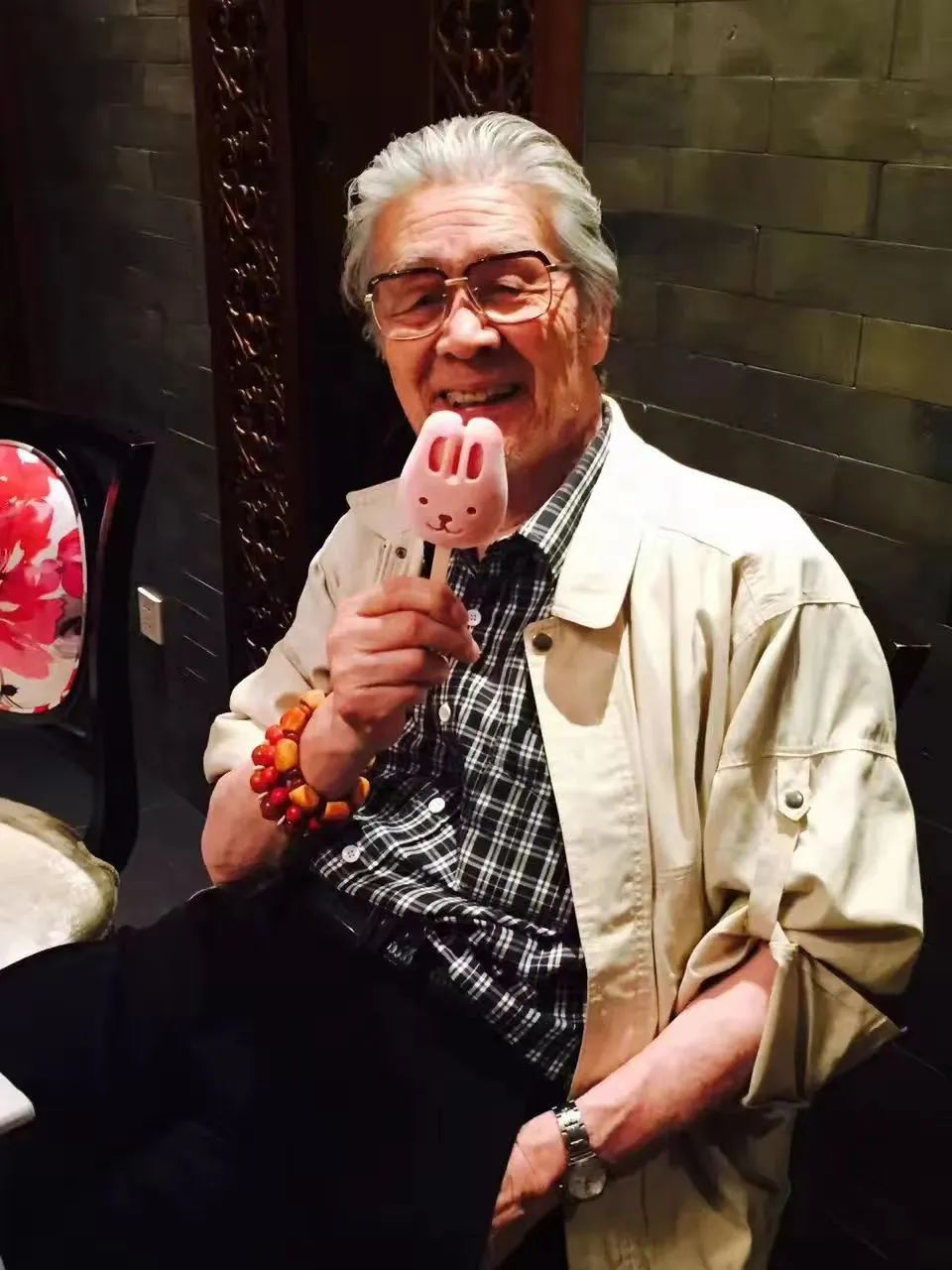 95岁蓝天野仙逝他一直惦记在舞台上创作新的角色