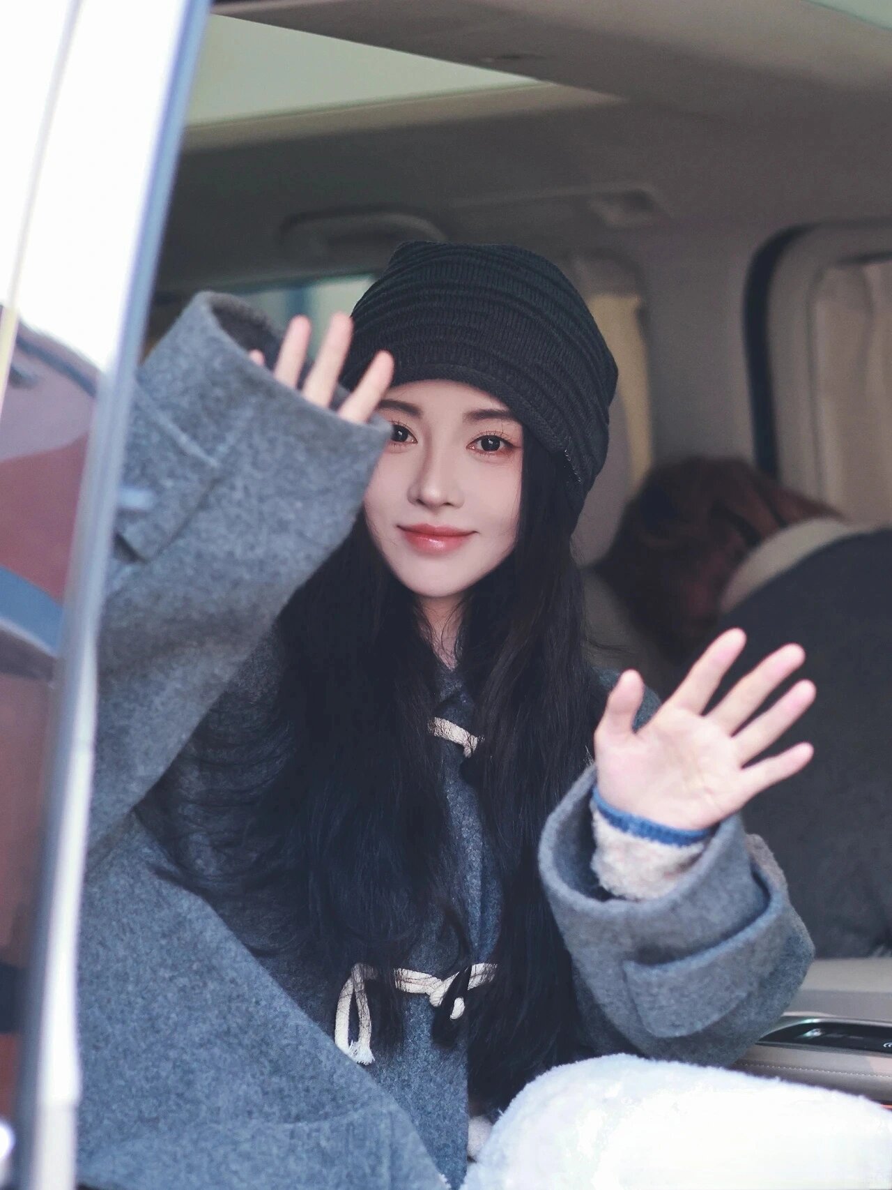 鞠婧祎冬日私服穿搭7015她真的有好多外套  这次她的冬日私服穿搭