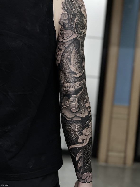 龙手臂纹身图案大全 - 纹身大咖