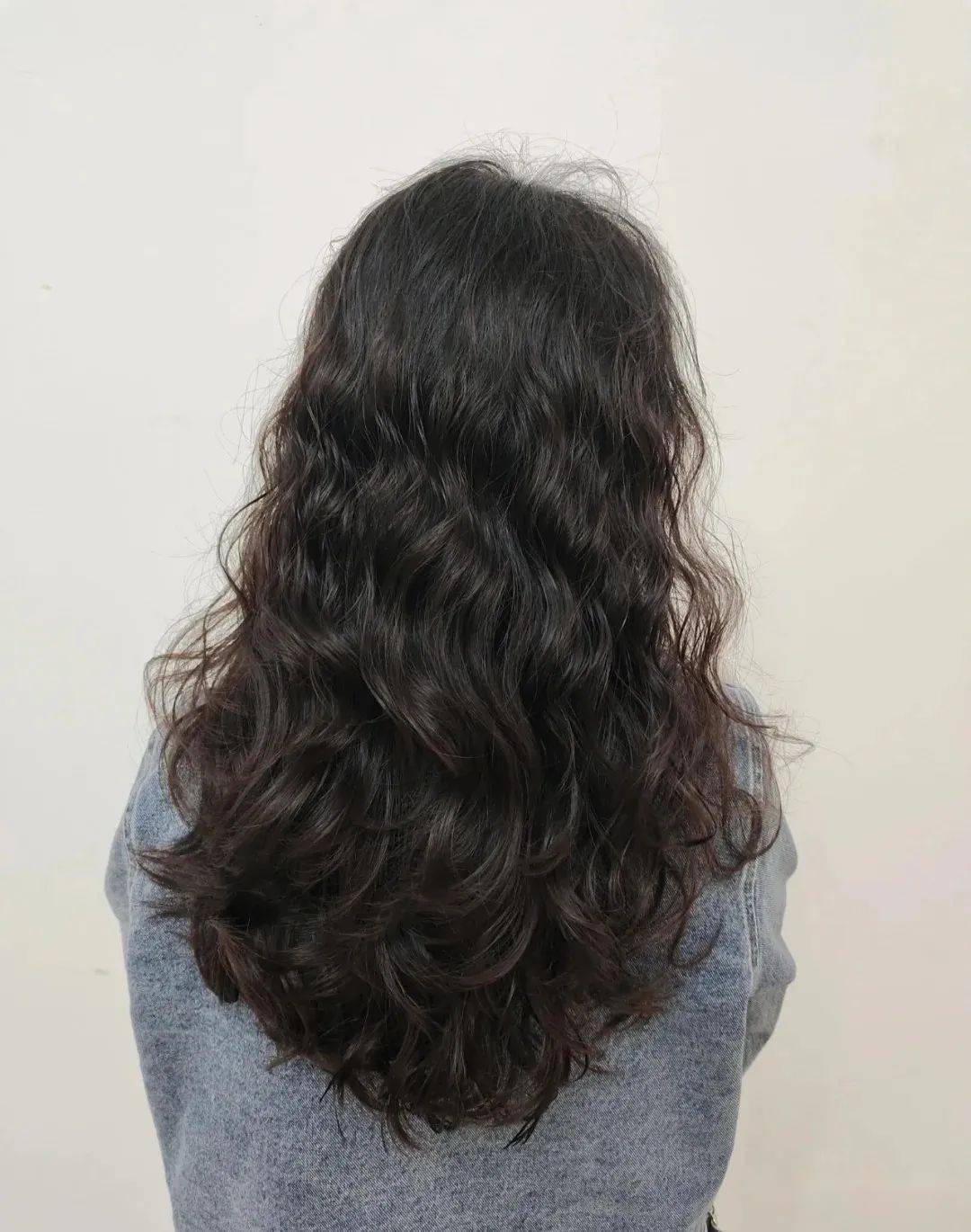 春风吹不乱的发型免打理法式烫发懒人必备