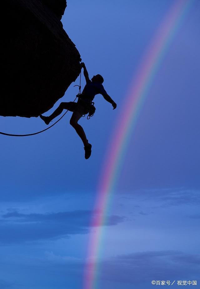 一个人,迎难而上,让自己在孤单中坚强的征兆