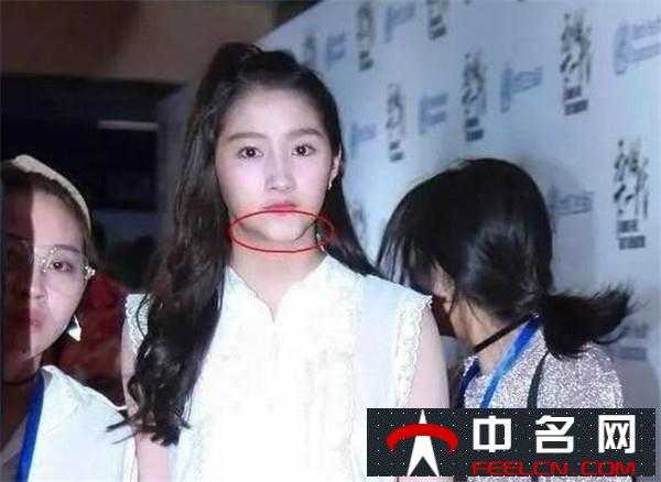 关晓彤整容前后照曝光年轻的关晓彤原来长这样