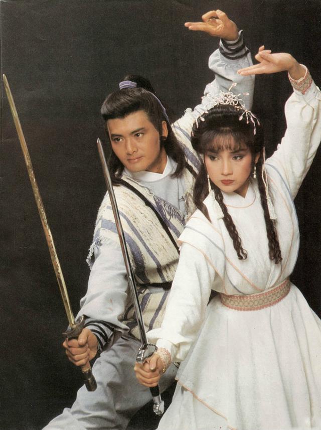 54岁戚美珍发福认不出,因翁美玲自杀背负骂名