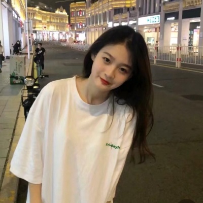 干净温柔的优质女头 真人高清优质女头像图片-女生头像 - 壁纸专辑