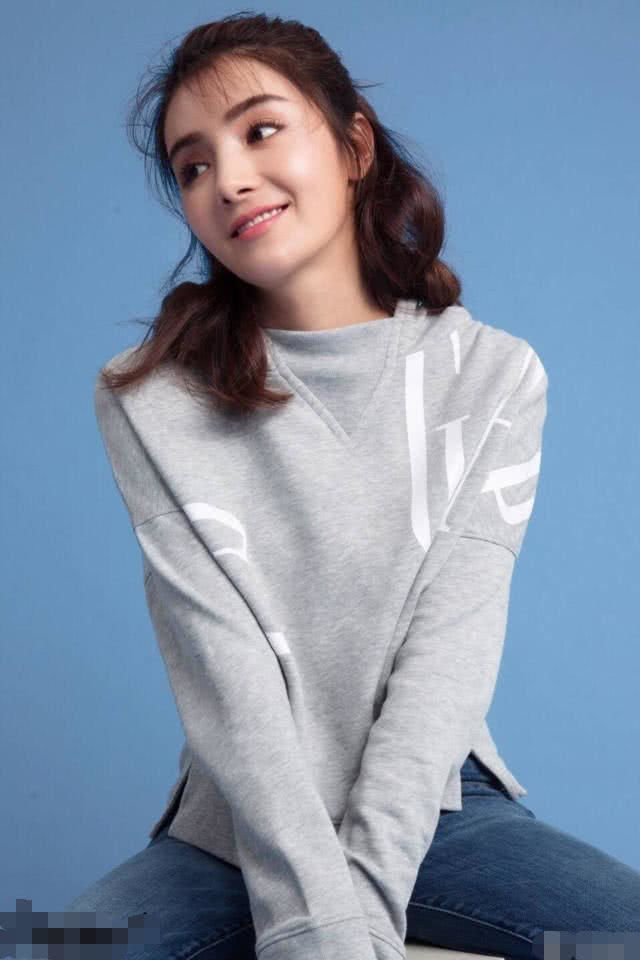 迪丽热巴原名有9个字,古力娜扎真名10字,而他竟有75字?