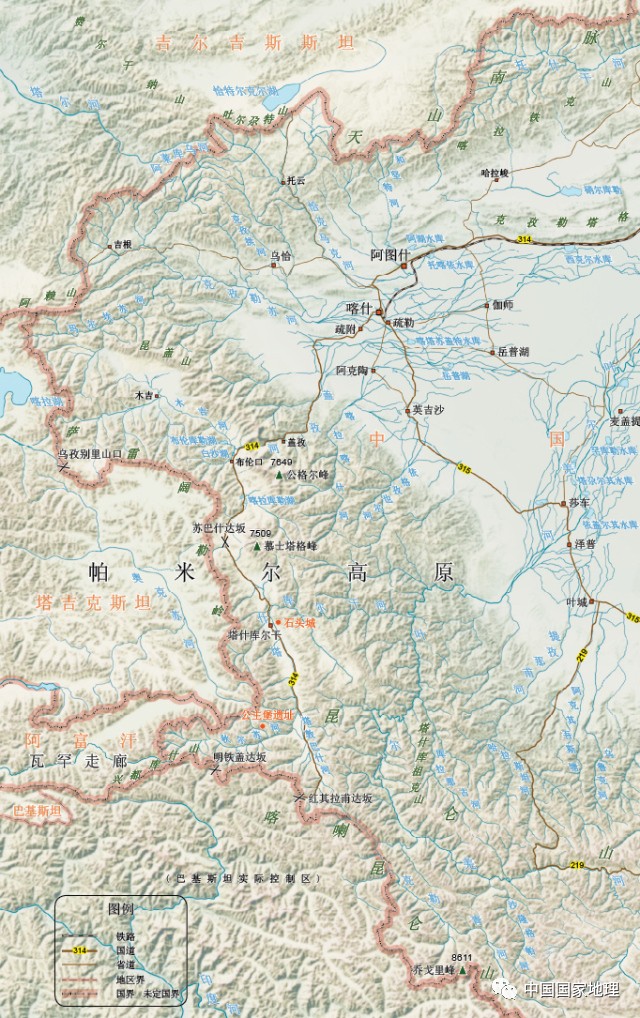 帕米尔高原在哪儿▲ 帕米尔是由中亚腹地的许多山脉汇聚而形成的一个