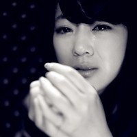 流泪唯美伤感女生头像_微信头像图片大全