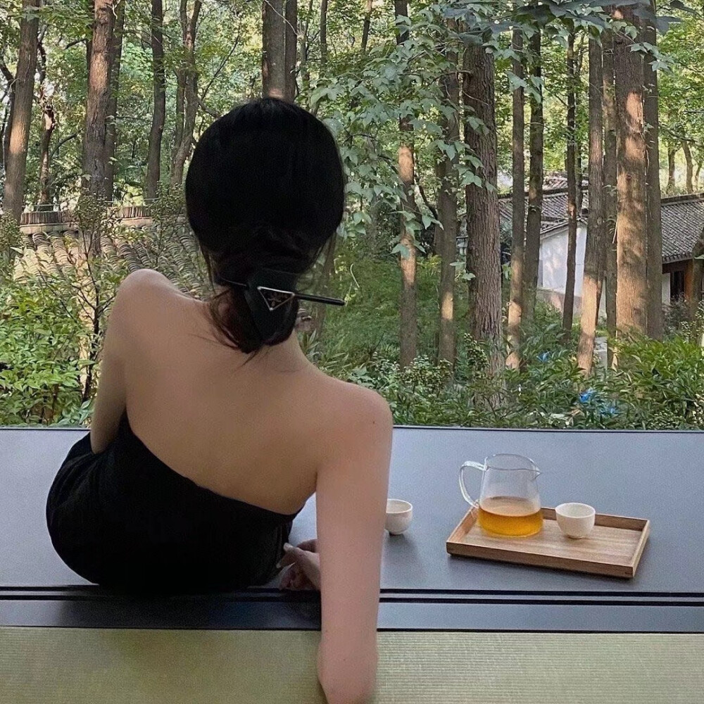 不露脸头像女生头像女头