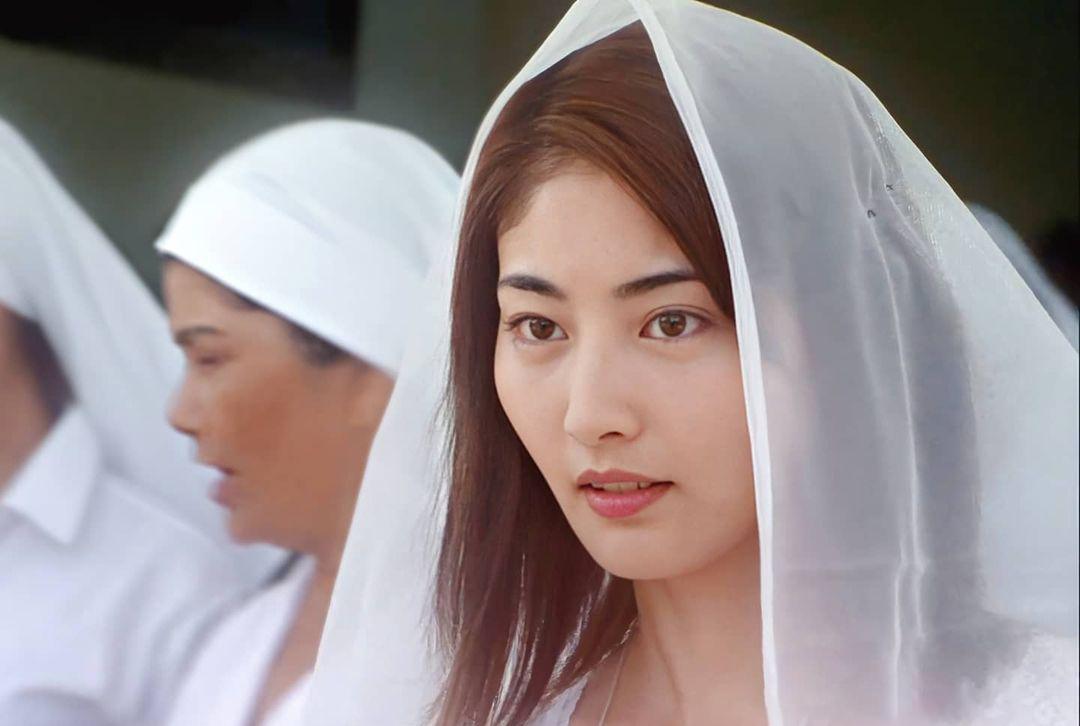 原创48岁日剧女王常盘贵子久违现身虽然身材发福但气质依旧出众