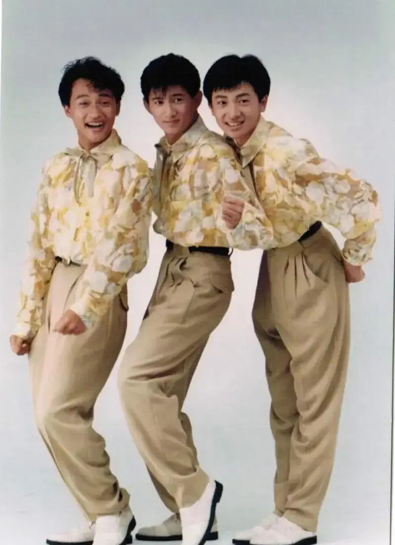 小虎队成员:吴奇隆五段感情,苏有朋单身,陈志朋与经纪人解约