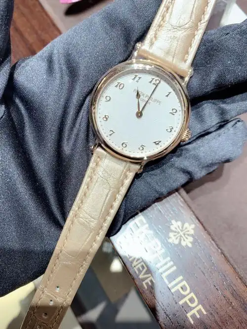 女生20万预算买什么手表百达翡丽7200r