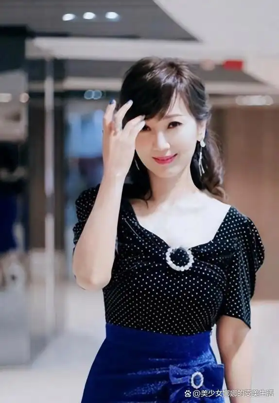 女人上年纪后尽量别留这5种发型大妈感十足还很没气质