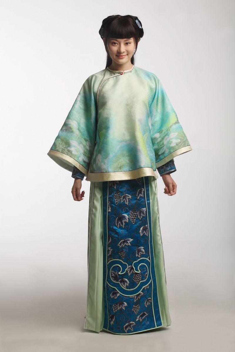 我要甄嬛传所有后宫嫔妃定妆照(各庄等级的都要,比如甄嬛贵妃,妃……)