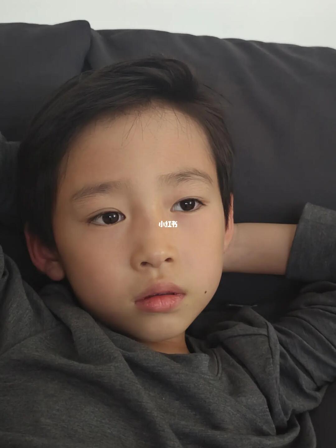 有没有人找我儿子演任嘉伦小时候啊03