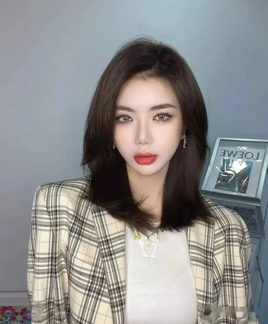 "微性感锁骨发"_中国_发型_人类