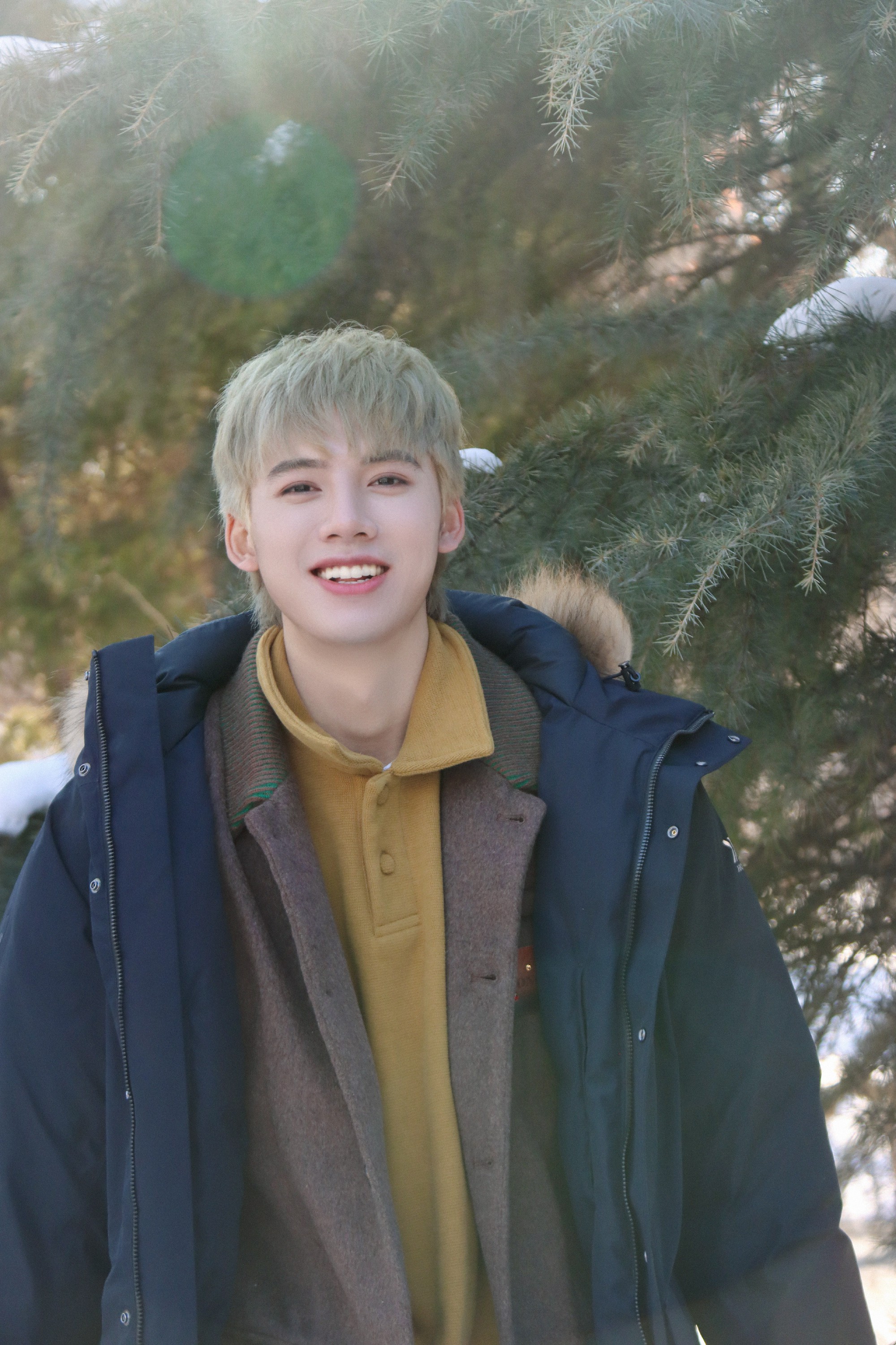 邓超元近照曝光冰雪大片仙气满满