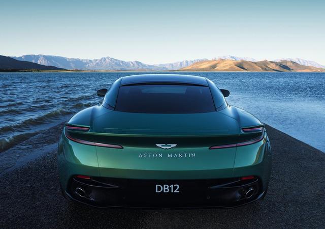 阿斯顿·马丁发布全新的db12车型,新车将会在今年的第三季度开始交付