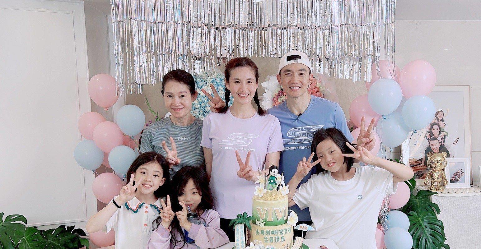 刘畊宏女儿小泡芙开国风趴庆生吴尊太太子女捧场_生日_爸爸_节目