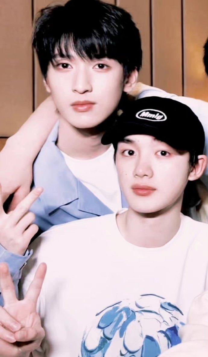 丁程鑫祝严浩翔18岁热烈精彩不留遗憾