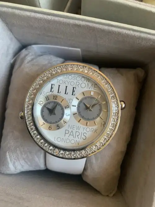 elle手表特卖一下入了三款开心