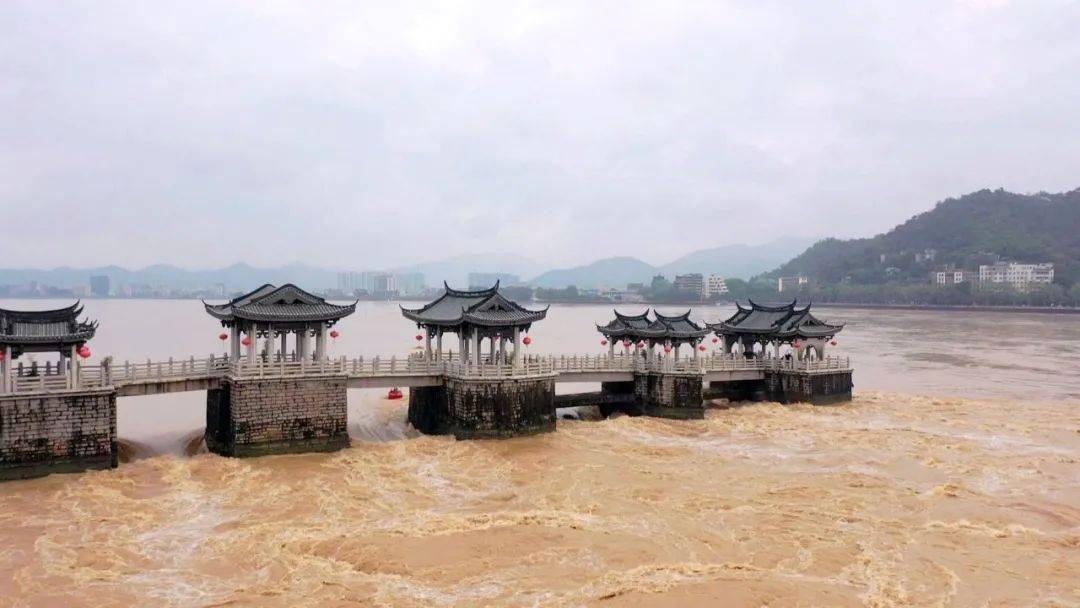 韩江2008年以来最大流量!潮州供水枢纽闸门全开泄洪!_防汛_水文_潮安