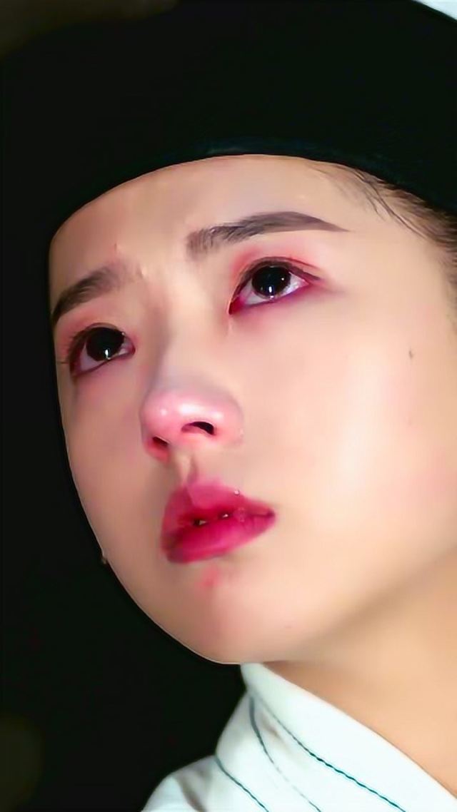 新婚当天她竟然泪流满脸,嫁给一个不爱的人,心里是什么感觉