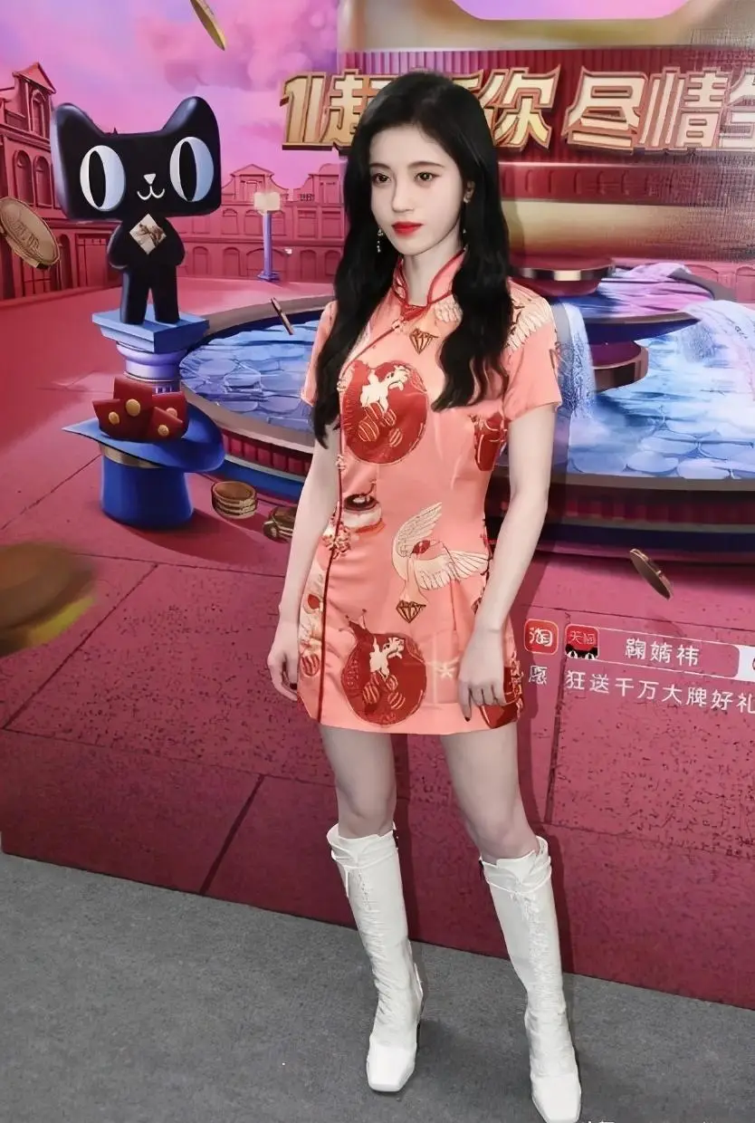 原创鞠婧祎的鞋品一言难尽难怪被嘲14米小个子如何选高跟鞋