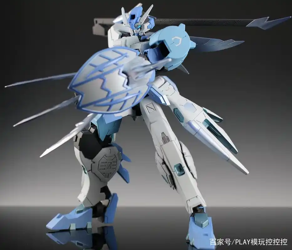 白虎样式月钢高达模型